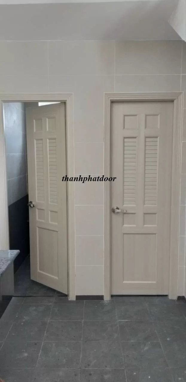 cua nhua dai loan