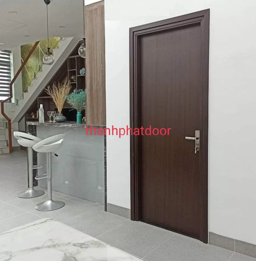 Cửa Nhựa Có Bị Cong Vênh Không? Nguyên Nhân & Cách Khắc Phục